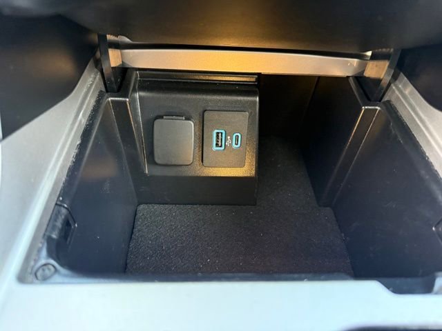 Certified 2023 Ford Explorer XLT w/ Equipment Group 202A image 32