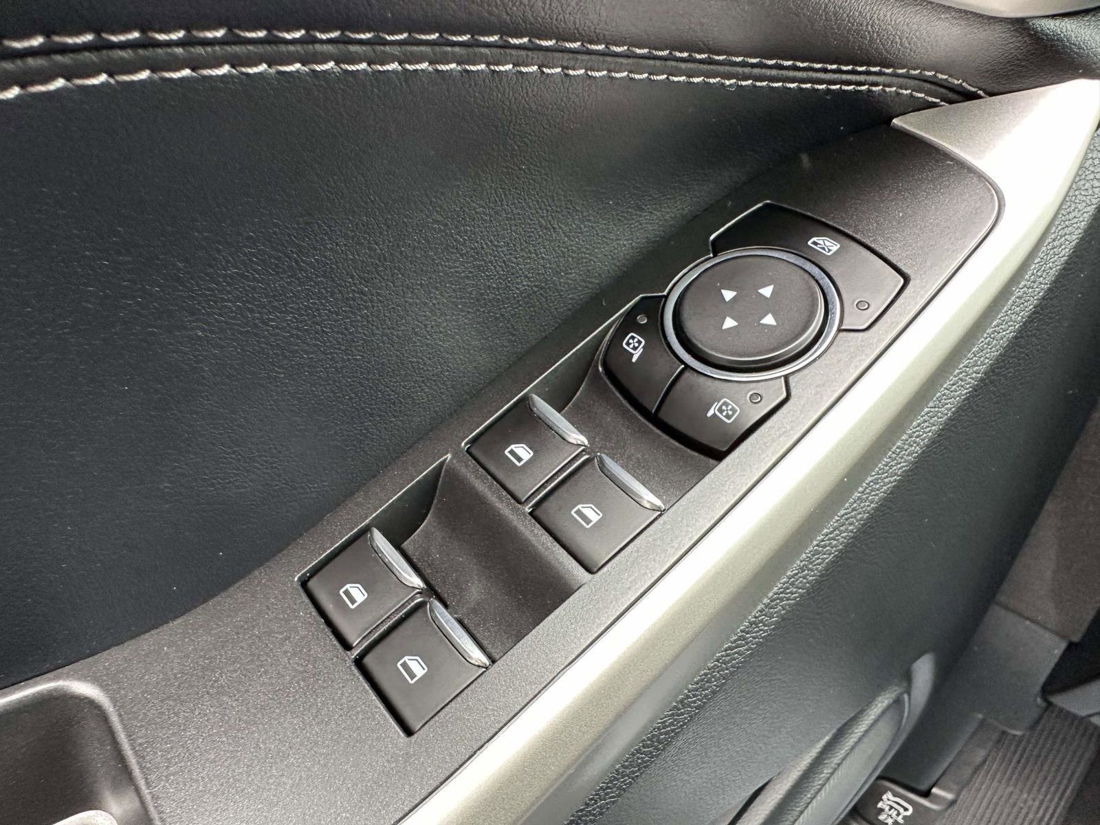 Certified 2022 Ford Explorer XLT w/ Equipment Group 202A AWD/4WD image 34