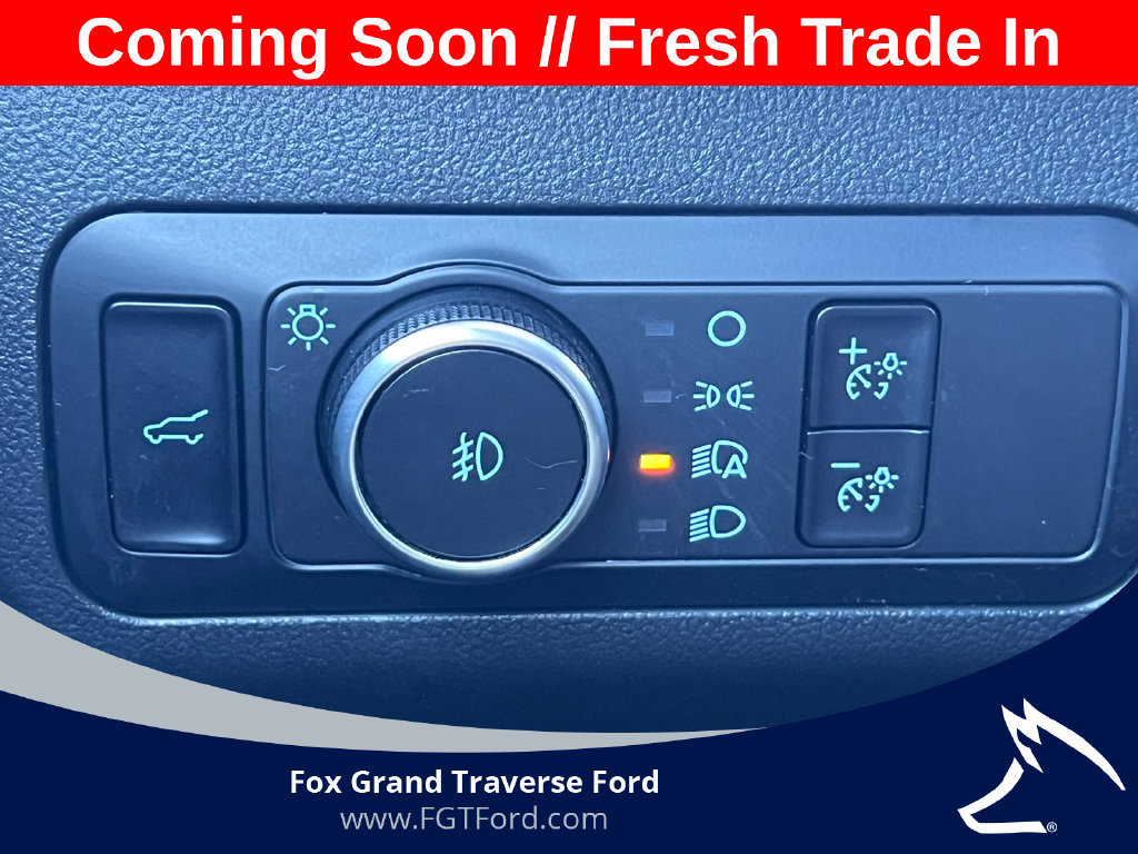 Certified 2025 Ford Escape ST-Line Select AWD/4WD image 17