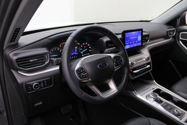 Certified 2023 Ford Explorer XLT w/ Equipment Group 202A image 12