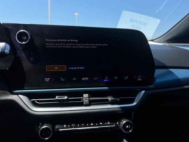 Used 2024 Chevrolet Equinox EV LT FWD image 18