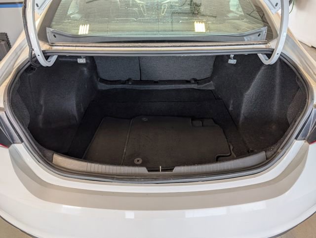 Used 2022 Chevrolet Malibu LT FWD image 30