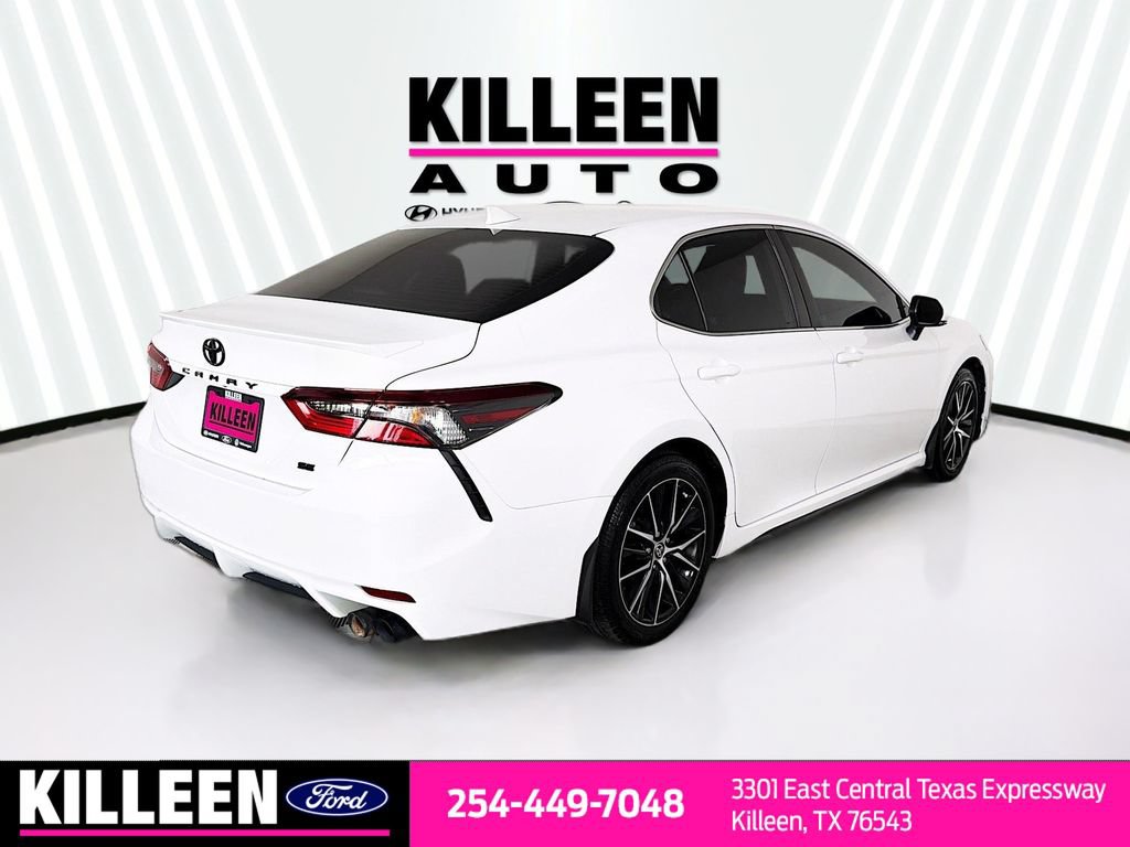Used 2023 Toyota Camry SE FWD image 9