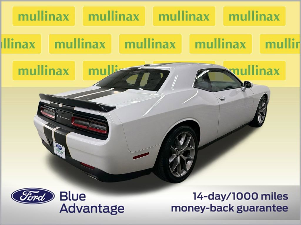 Used 2023 Dodge Challenger GT RWD image 3