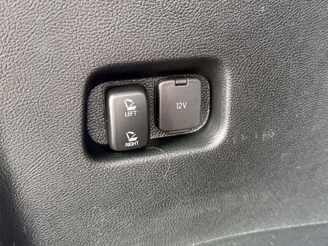 Certified 2020 Ford Edge ST w/ Cold Weather Package image 17