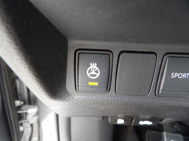 Used 2022 Nissan Rogue Sport SV FWD image 24