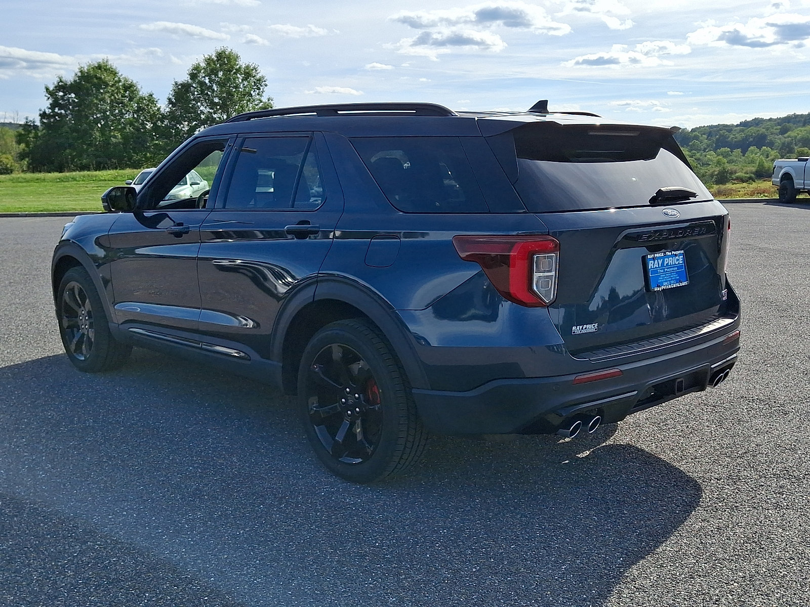 Certified 2023 Ford Explorer ST w/ Equipment Group 401A AWD/4WD image 5