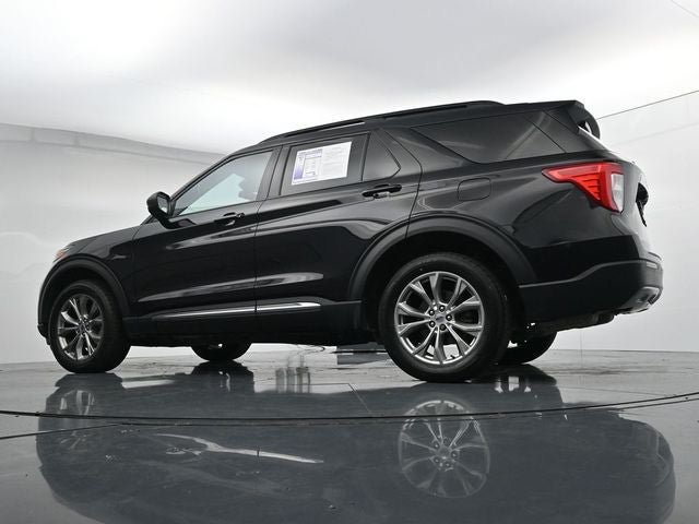 Certified 2023 Ford Explorer XLT w/ Equipment Group 202A AWD/4WD image 31