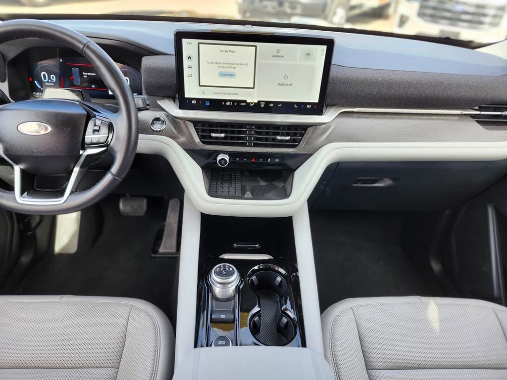 Certified 2025 Ford Explorer Platinum w/ LUX Leather Package image 14