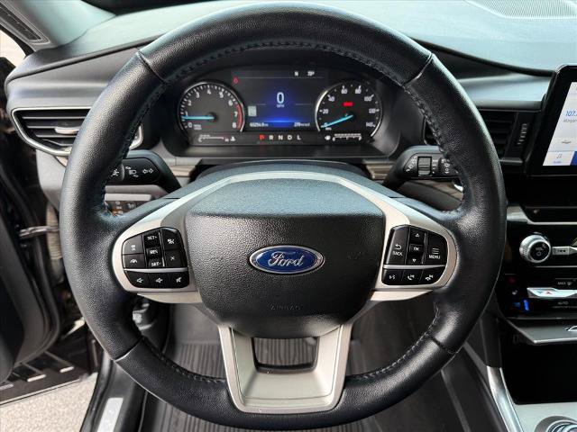 Certified 2022 Ford Explorer Limited w/ Equipment Group 301A AWD/4WD image 15