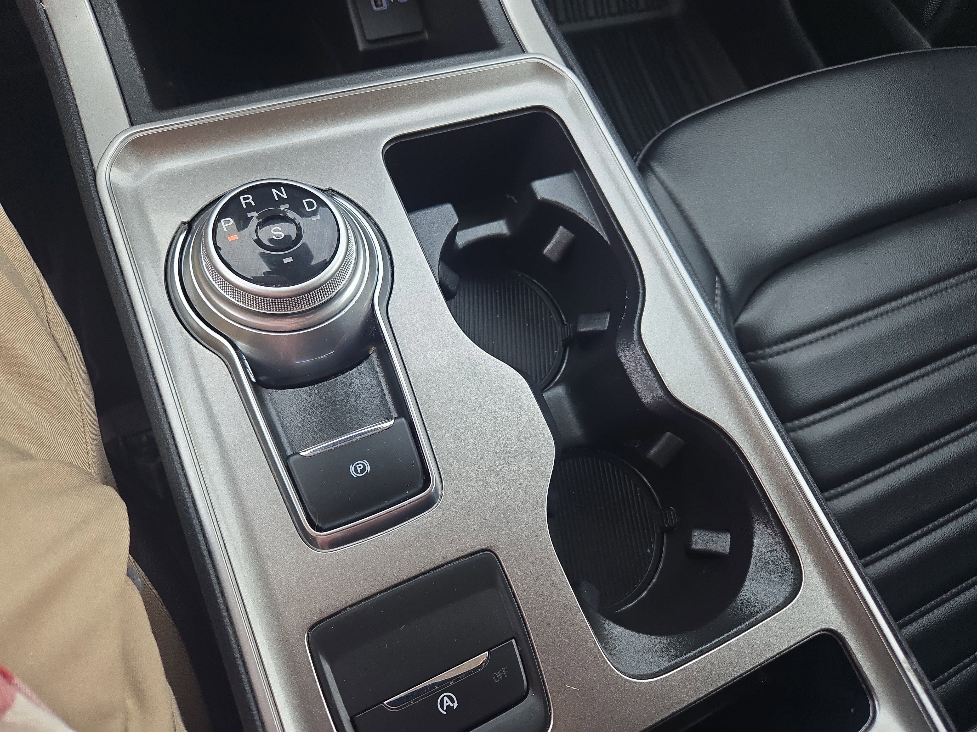 Certified 2023 Ford Edge SEL w/ Convenience Package image 27