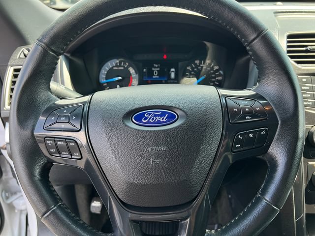 Certified 2017 Ford Explorer XLT AWD/4WD image 14