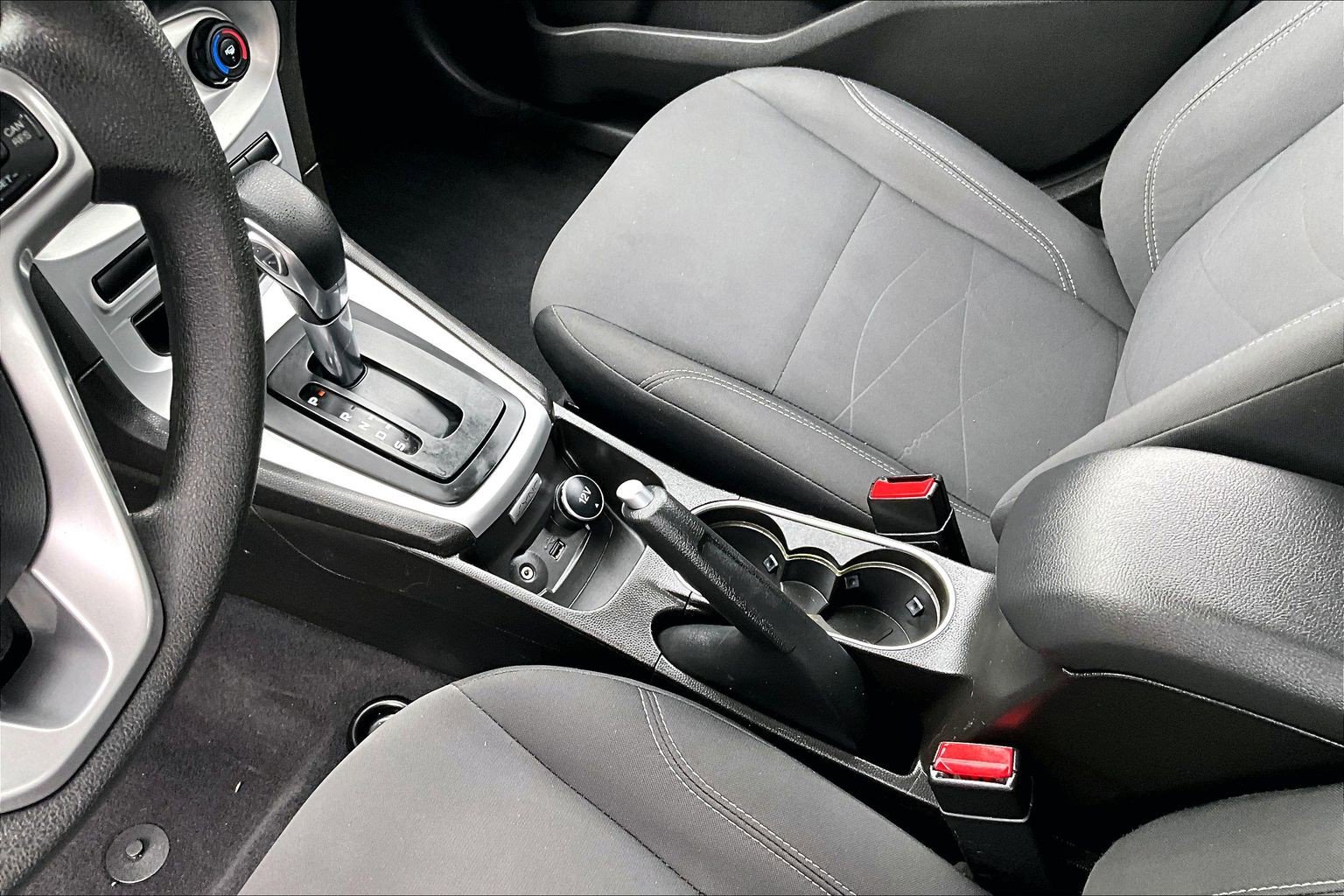 Certified 2018 Ford Fiesta SE FWD image 14