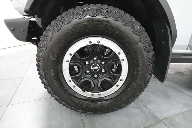 Certified 2022 Ford Bronco Black Diamond w/ Sasquatch Package AWD/4WD image 34