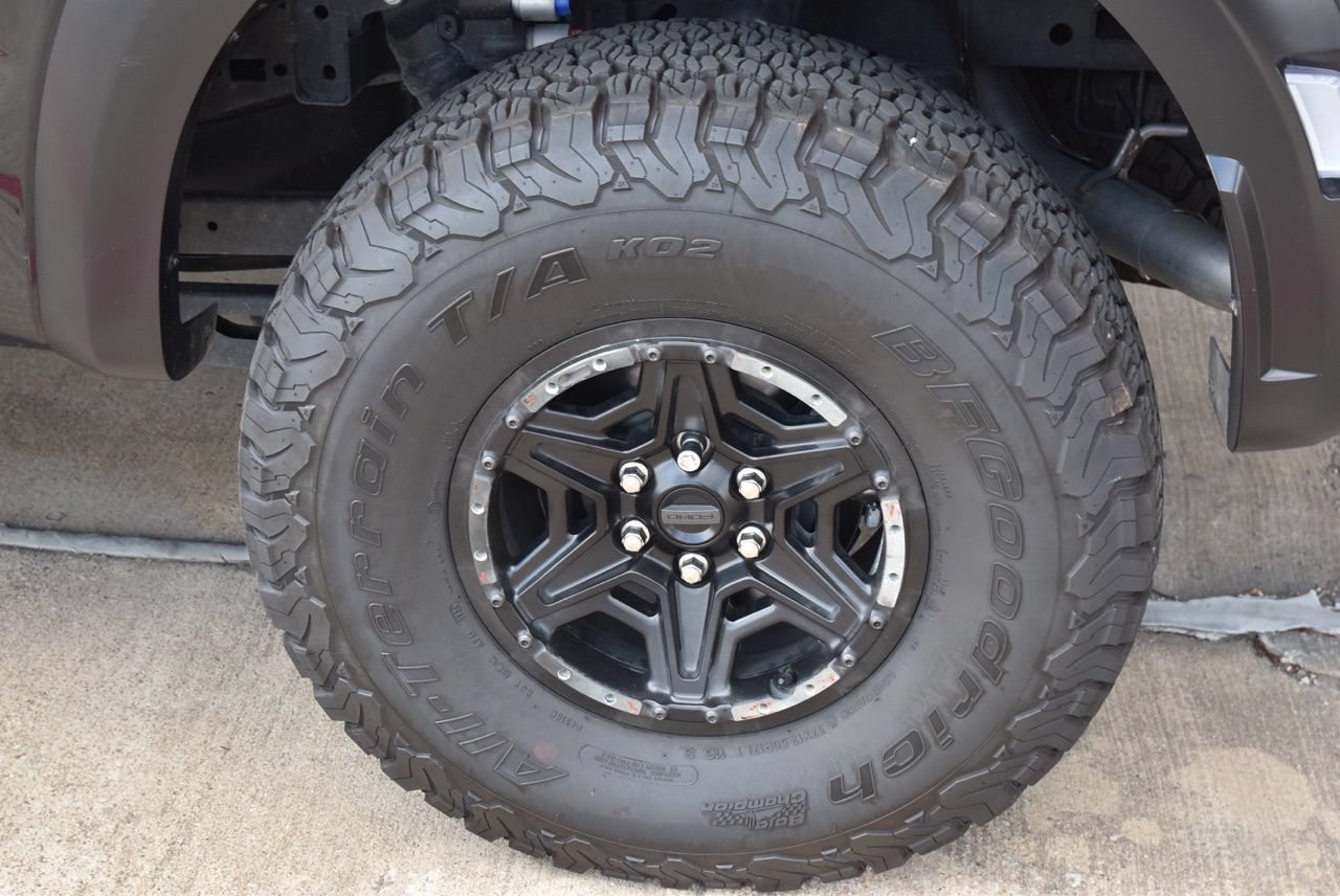 Certified 2025 Ford F150 Raptor w/ Equipment Group 803A Raptor R AWD/4WD image 11