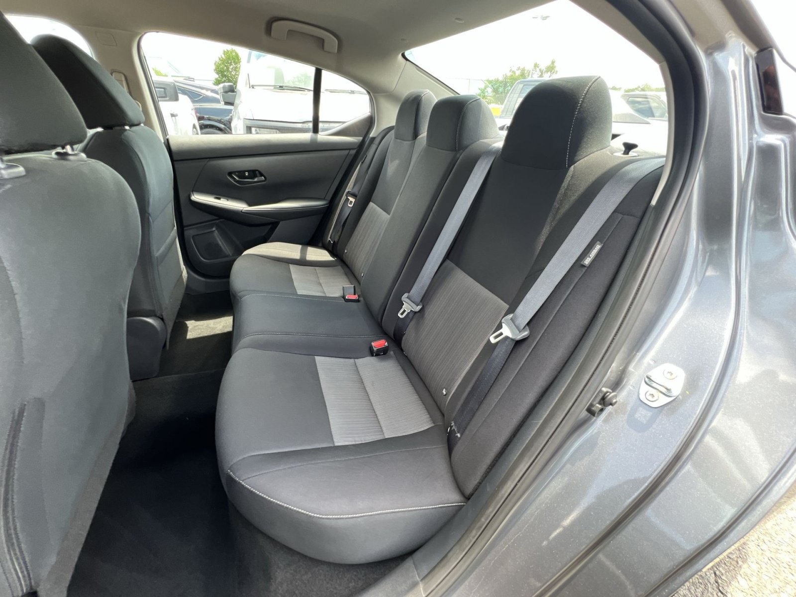 Used 2025 Nissan Sentra SV FWD image 31