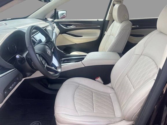 Used 2022 Buick Enclave Avenir w/ Avenir Technology Package AWD/4WD image 3