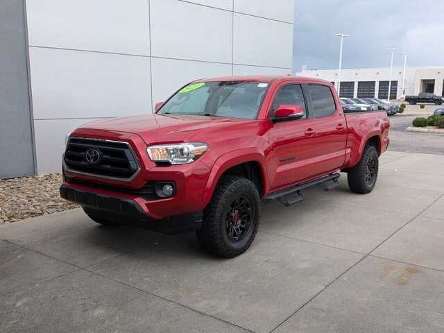 Used 2023 Toyota Tacoma SR5 w/ Technology Package AWD/4WD image 8