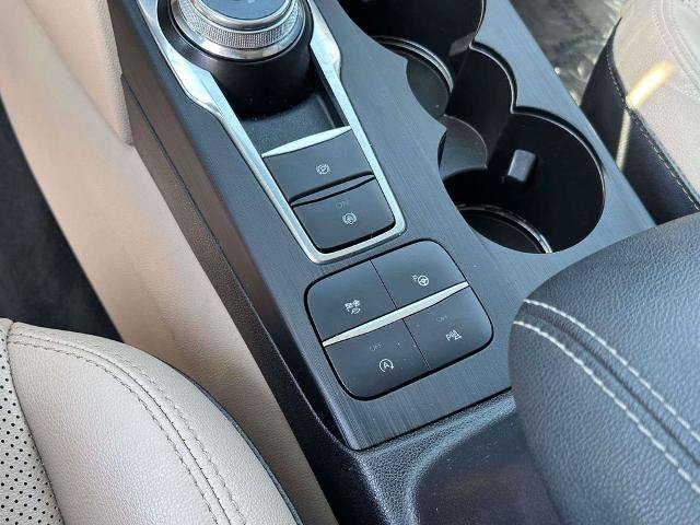 Certified 2021 Ford Escape Titanium AWD/4WD image 31