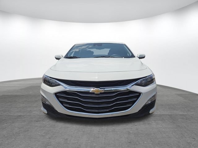 Used 2024 Chevrolet Malibu LT FWD image 2