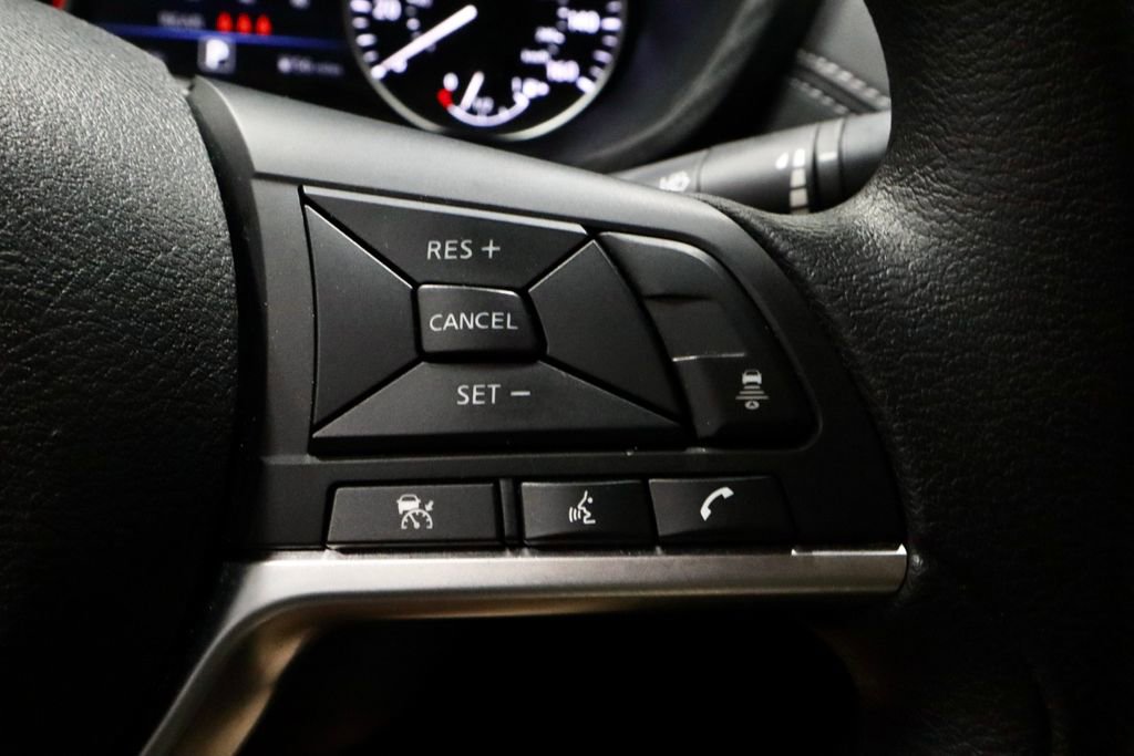 Used 2024 Nissan Sentra SV image 27