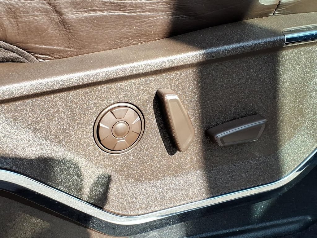 Certified 2025 Ford F350 King Ranch AWD/4WD image 19