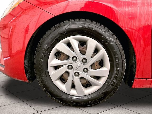 Used 2020 Hyundai Elantra SE FWD image 8