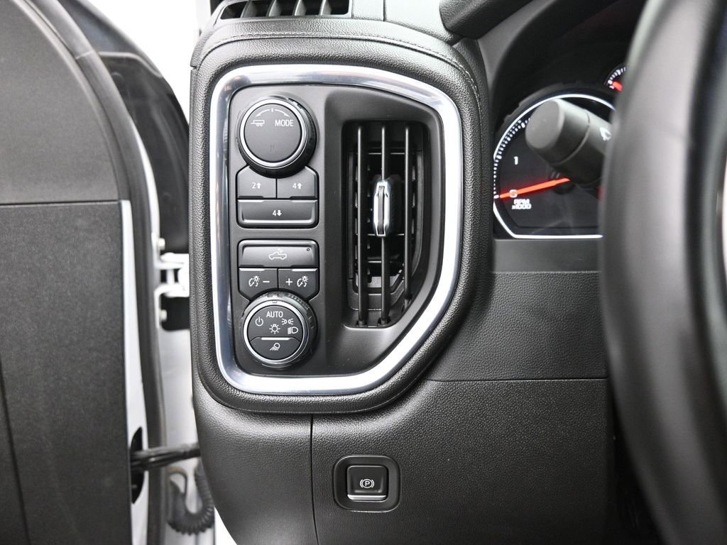 Used 2023 Chevrolet Silverado 2500 LT image 13