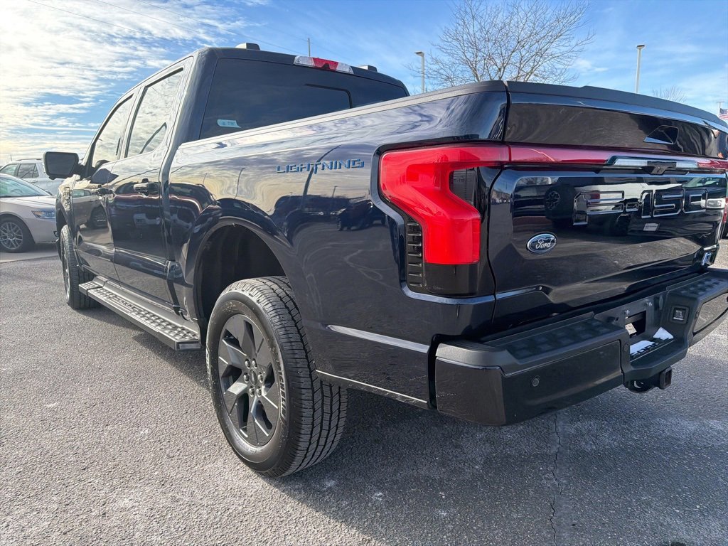 Certified 2023 Ford F150 Lightning Lariat image 7