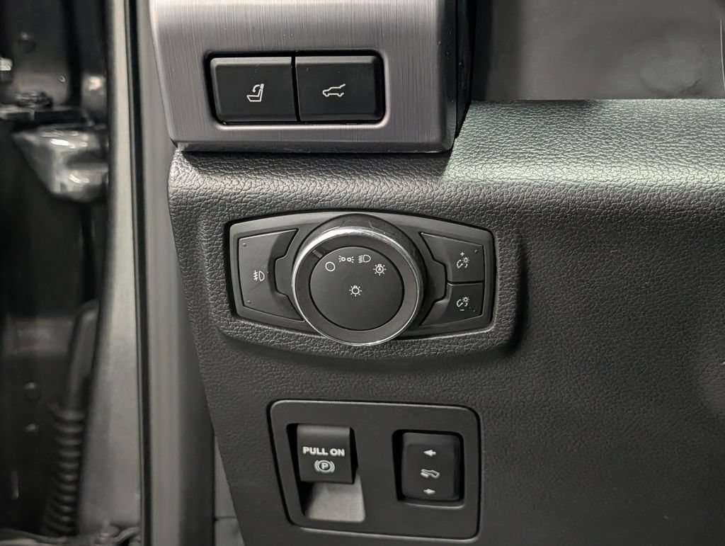 Certified 2019 Ford Expedition Platinum AWD/4WD image 21
