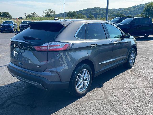 Certified 2023 Ford Edge SEL w/ Convenience Package AWD/4WD image 5