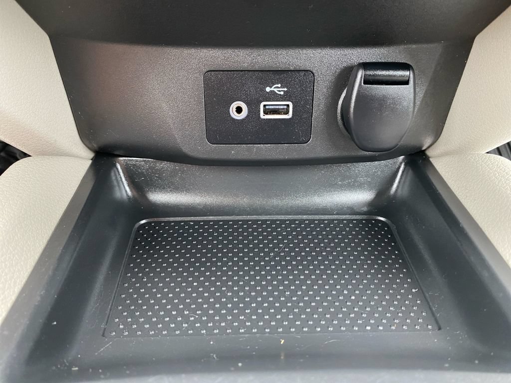 Used 2020 Nissan Rogue Sport SV AWD/4WD image 38