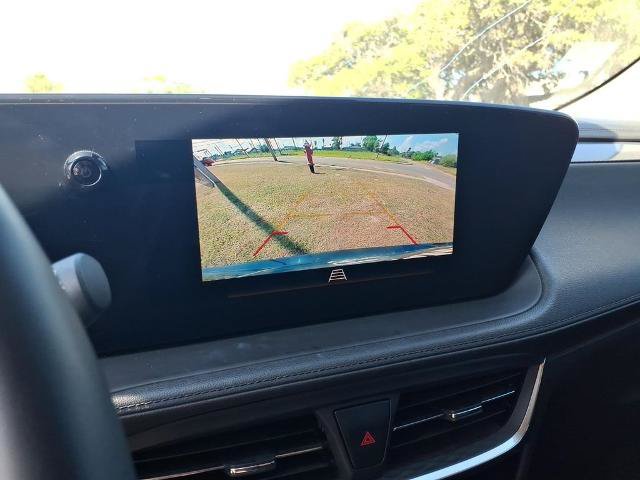 Used 2024 Buick Encore GX Sport Touring w/ Comfort Package FWD image 17