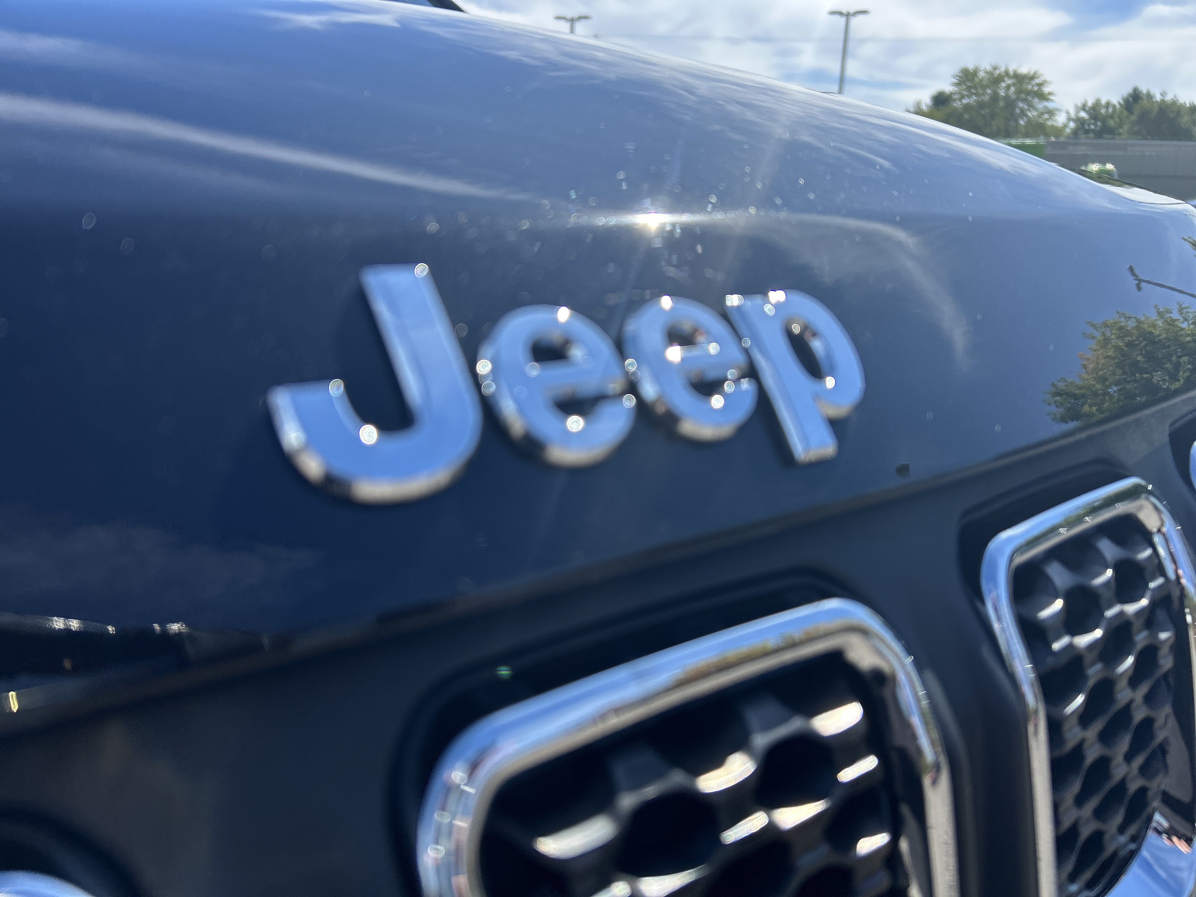 Used 2023 Jeep Compass Latitude AWD/4WD image 23