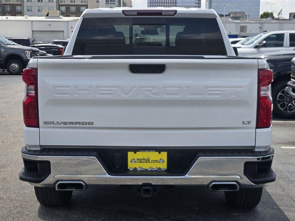 Used 2024 Chevrolet Silverado 1500 LT w/ Z71 Off-Road Package AWD/4WD image 5