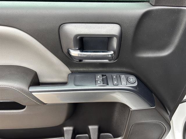 Used 2018 Chevrolet Silverado 1500 LT w/ LT Convenience Package image 14