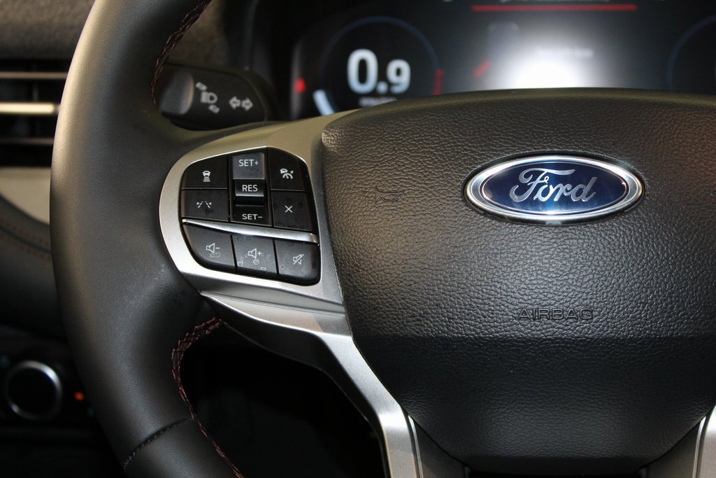 Certified 2025 Ford Explorer Active image 17