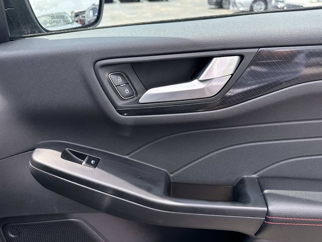 Certified 2025 Ford Escape ST-Line FWD image 15