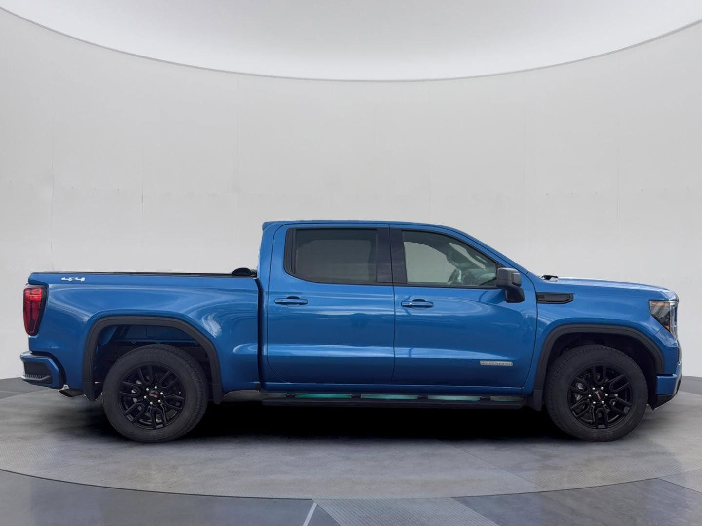 Used 2023 GMC Sierra 1500 Elevation AWD/4WD image 7