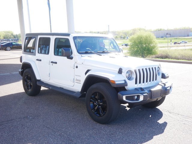 Used 2020 Jeep Wrangler Unlimited Sahara AWD/4WD image 3