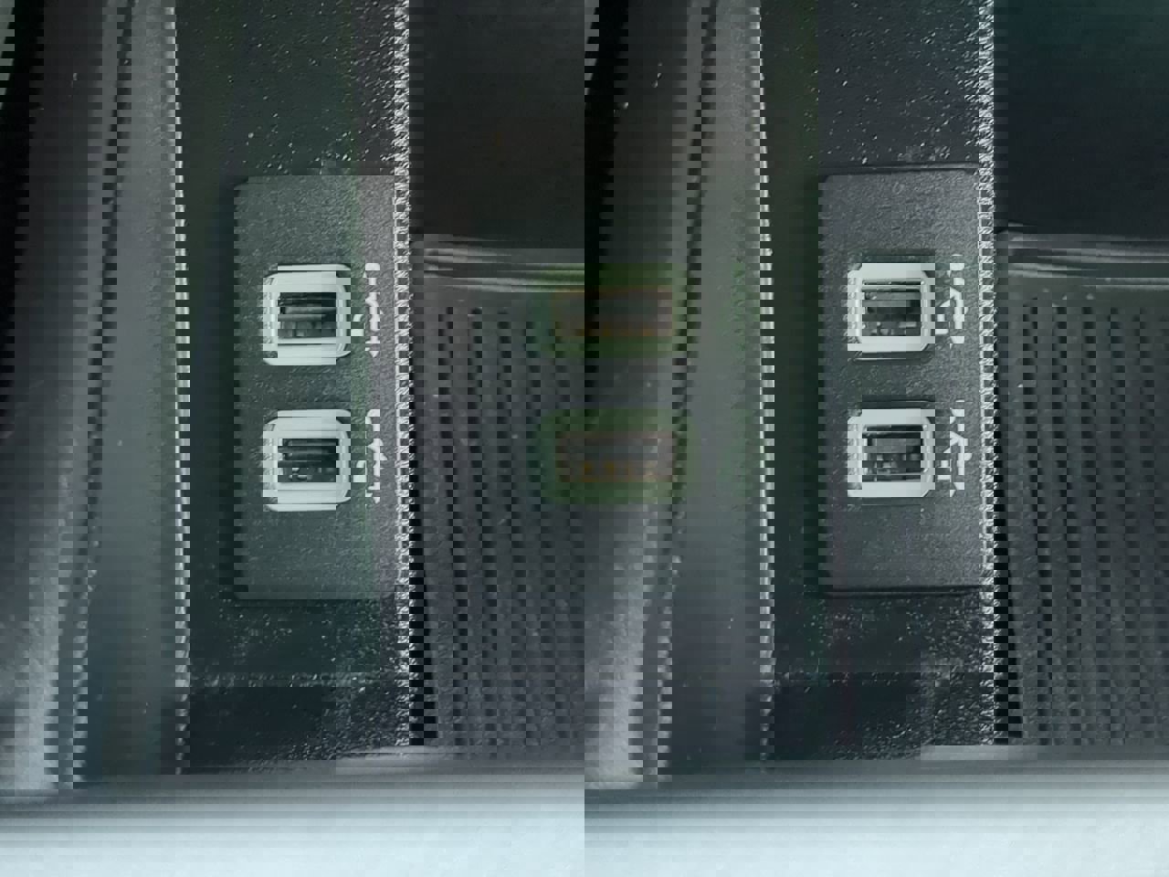 Certified 2020 Ford F150 XLT w/ Equipment Group 302A Luxury image 20