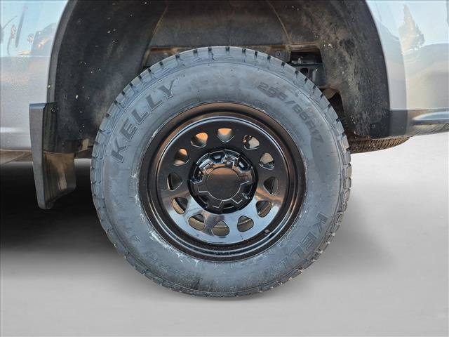 Used 2024 Chevrolet Colorado W/T w/ Safety Package RWD image 24