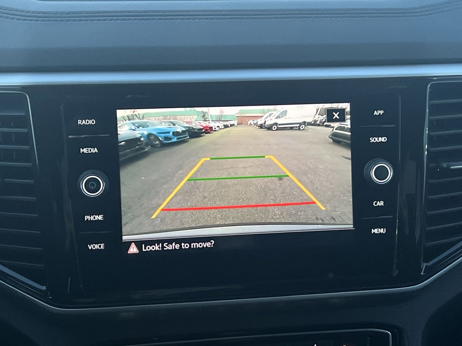 Used 2022 Volkswagen Atlas SE image 19