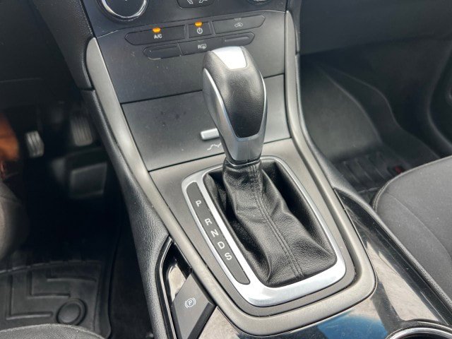 Certified 2017 Ford Edge SE AWD/4WD image 12