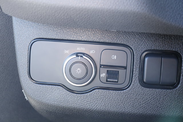 Used 2024 Mercedes-Benz Sprinter 2500 image 14