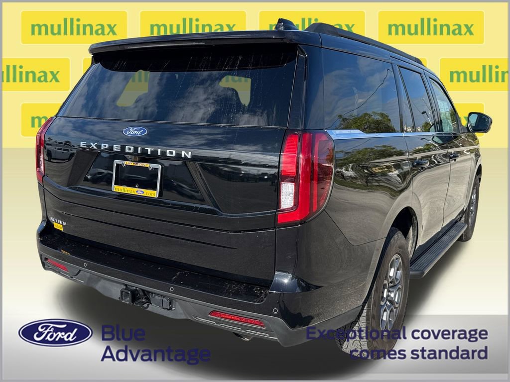 Certified 2025 Ford Expedition Active image 4