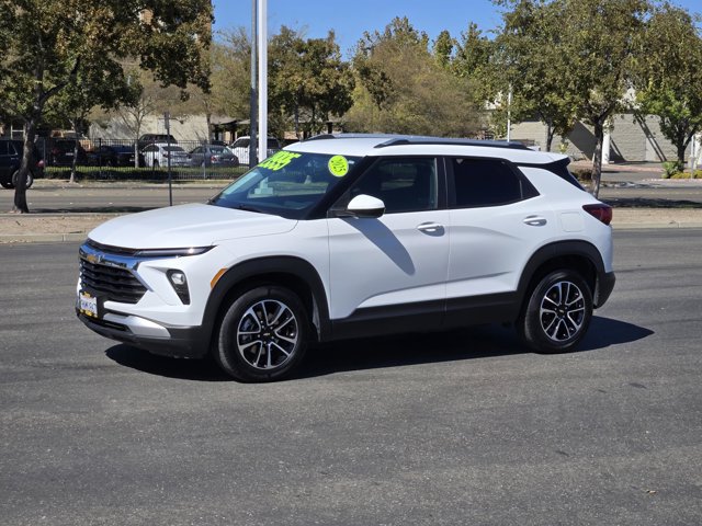 Used 2025 Chevrolet TrailBlazer LT FWD image 6