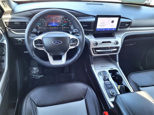 Certified 2022 Ford Explorer XLT w/ Equipment Group 202A image 9