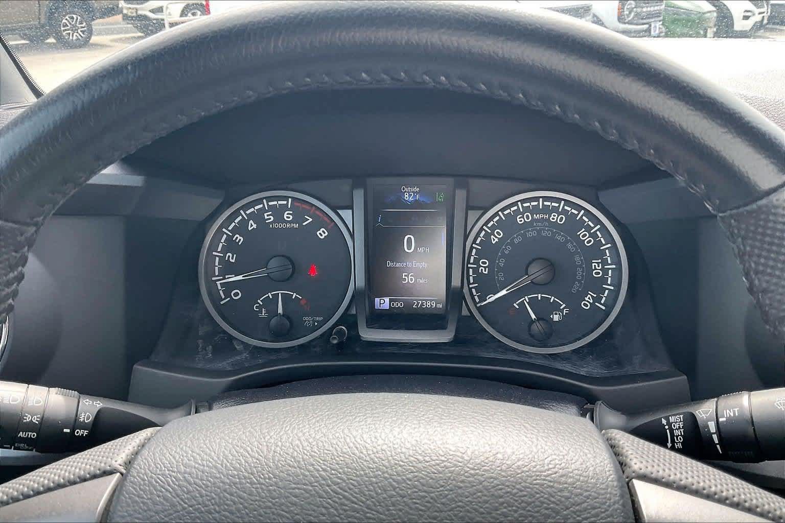 Used 2023 Toyota Tacoma TRD Off-Road w/ Technology Package AWD/4WD image 17
