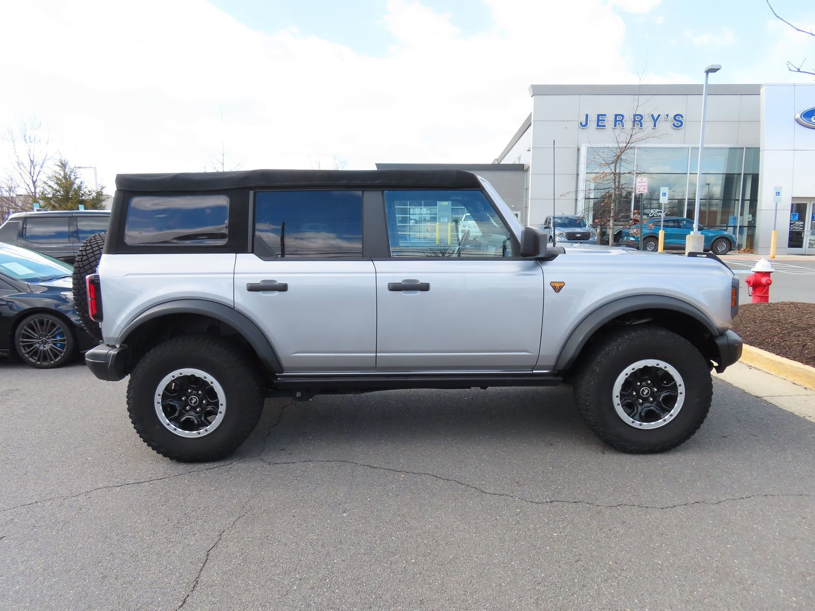 Certified 2022 Ford Bronco Badlands w/ Sasquatch Package image 7